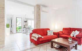 Casa Espectacular De Diseno Con Jardin Interior